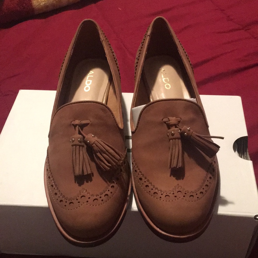 Loafers shoes